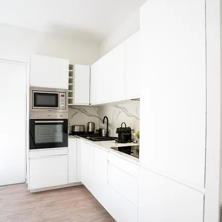 Apartment 06bz - Modern In The Heart Of The Port *
